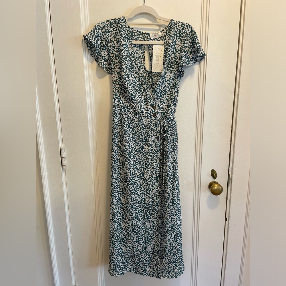 Sienna Sky Midi Dress Size XS *NWT*